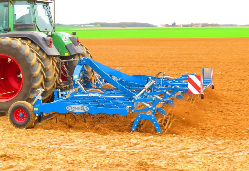 VL-650-TRAVAIL-.jpg